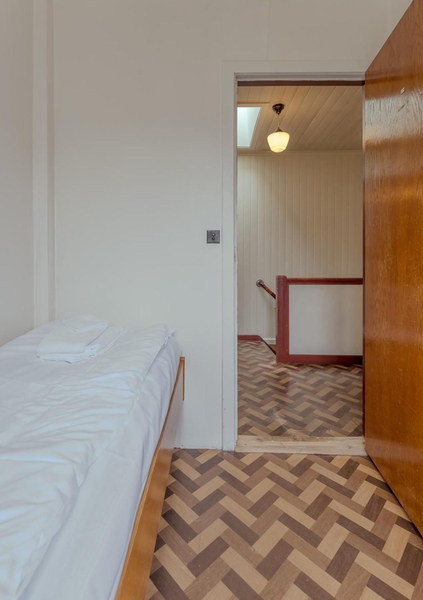 The Cookie Store Guesthouse Tórshavn Zewnętrze zdjęcie